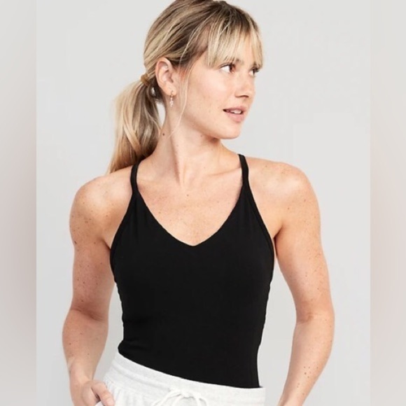 NWT! Black PowerChill Strappy Bodysuit - Size Medium 🌸 - Picture 1 of 6